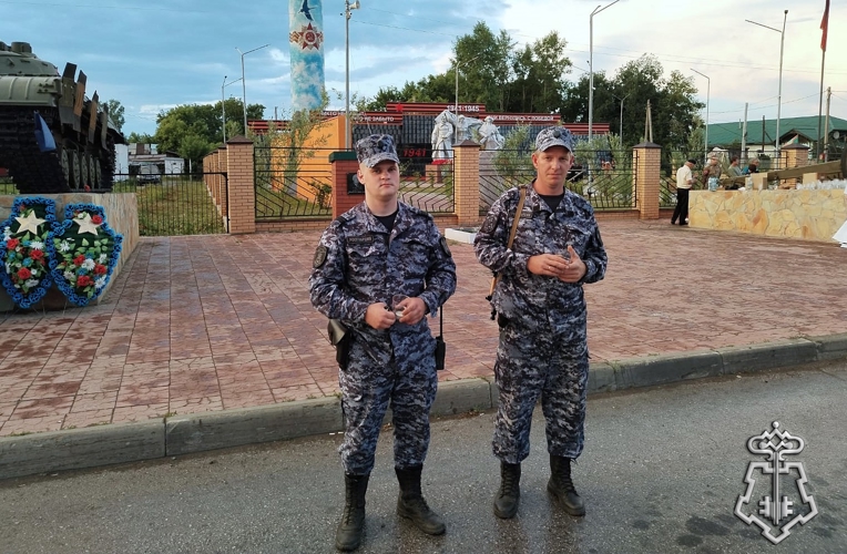 Сотрудники вневедомственной охраны Росгвардии приняли участие в мероприятиях, посвященных Дню памяти и скорби