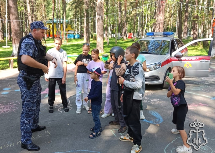 В Новосибирской области продолжается акция «Каникулы с Росгвардией»