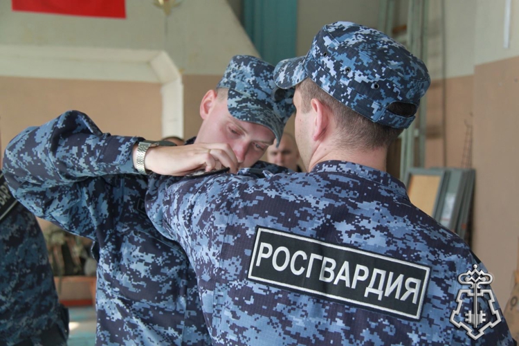 В Новосибирске с сотрудниками вневедомственной охраны Росгвардии проведены занятия по тактической медицине