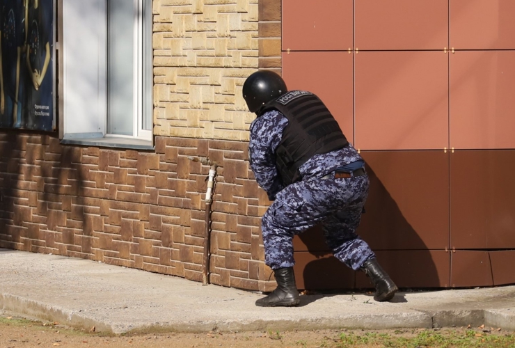 В Новосибирске проходят учения по обеспечению безопасности на объектах образования