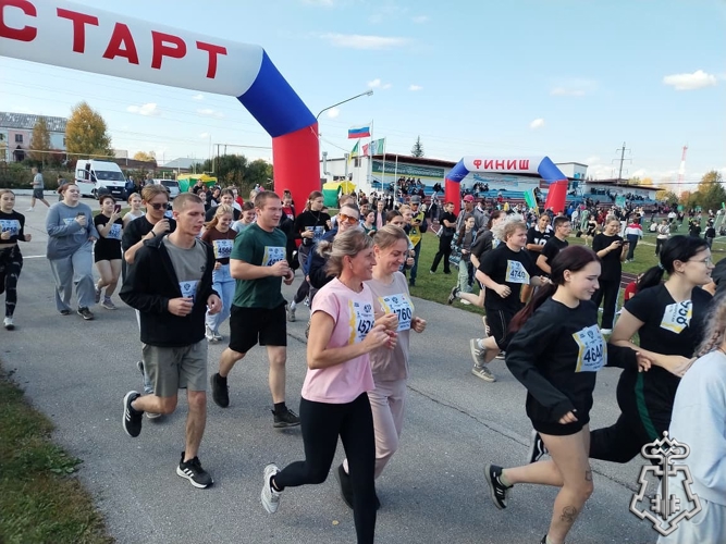 В Новосибирской области сотрудники Росгвардии приняли участие в «Кроссе наций-2025»