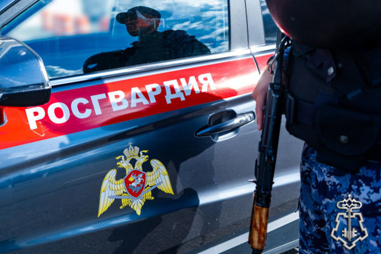 В Новосибирске экипаж вневедомственной охраны Росгвардии задержал нелегального мигранта