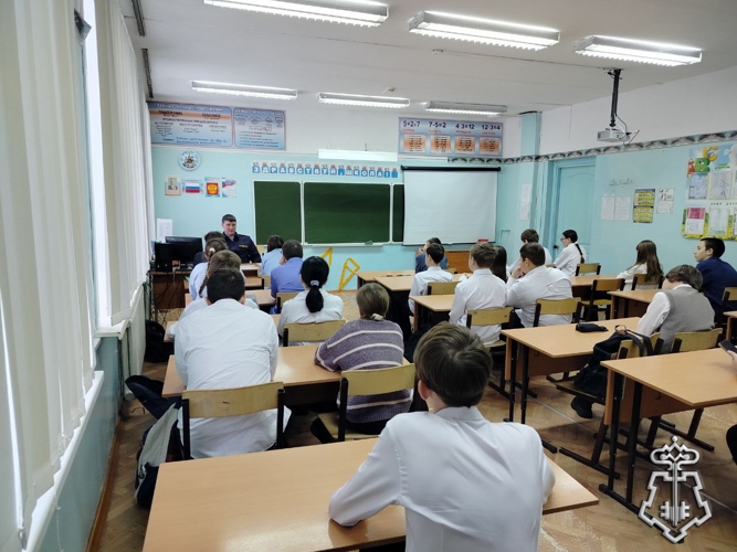 Сотрудники вневедомственной охраны приняли участие в мероприятиях, посвященных Дню неизвестного солдата