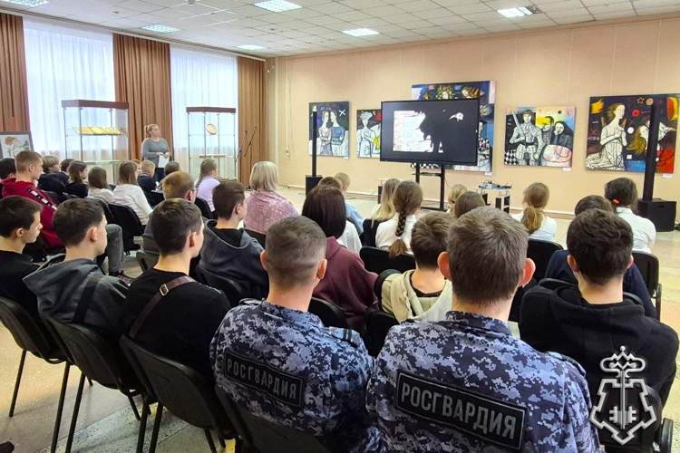 Сотрудники вневедомственной охраны приняли участие в мероприятиях, посвященных Дню неизвестного солдата
