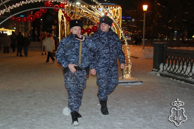 В Новосибирской области Росгвардия обеспечила общественную безопасность в период встречи Нового года