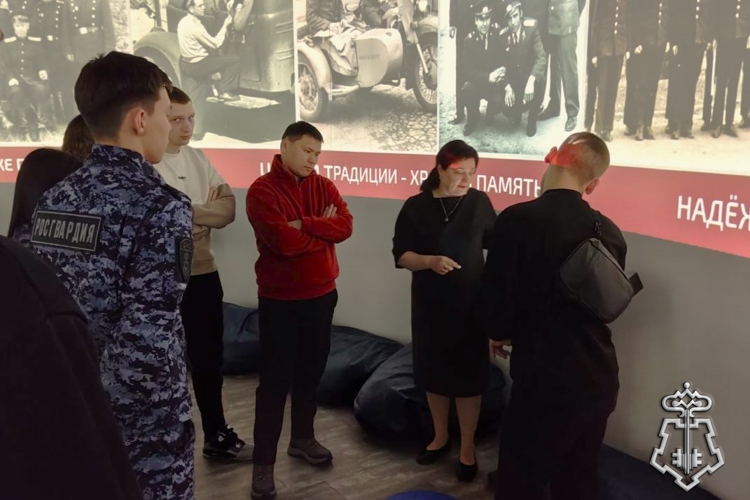 В Новосибирском интерактивном парке «Россия – моя история» состоялись экскурсии по выставке вневедомственной охраны Росгвардии 