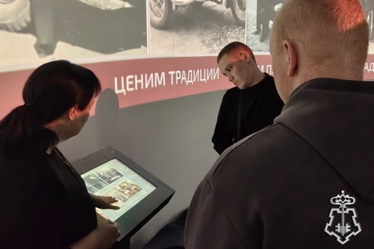 В Новосибирском интерактивном парке «Россия – моя история» состоялись экскурсии по выставке вневедомственной охраны Росгвардии 