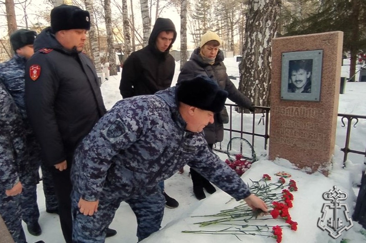 В Новосибирске состоялся турнир по стрельбе из пистолета Макарова среди подразделений вневедомственной охраны Росгвардии
