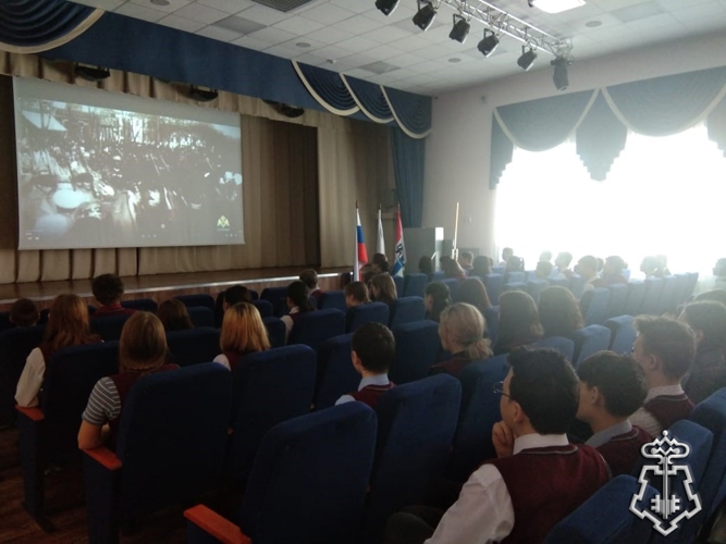 В Новосибирске сотрудники Росгвардии проводят мероприятия, приуроченные к годовщине победы в Сталинградской битве