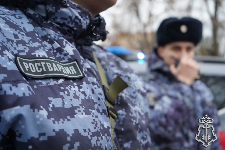 В Новосибирске сотрудниками вневедомственной охраны Росгвардии задержаны лица, находящихся в розыске