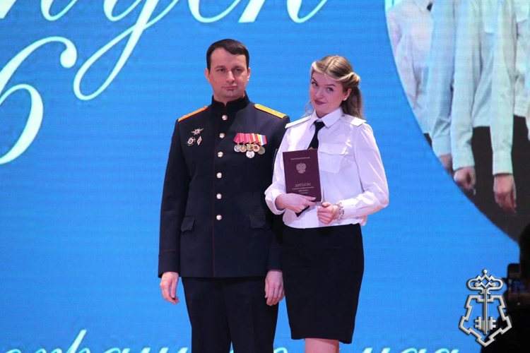 Начальник областного Управления вневедомственной охраны поздравил с завершением обучения будущих сотрудников правоохранительных органов
