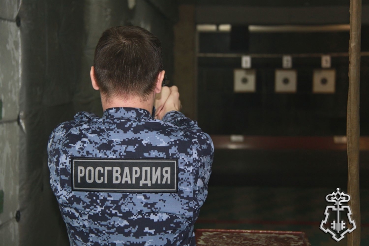 В Новосибирске состоялся турнир по стрельбе из пистолета Макарова среди подразделений вневедомственной охраны Росгвардии