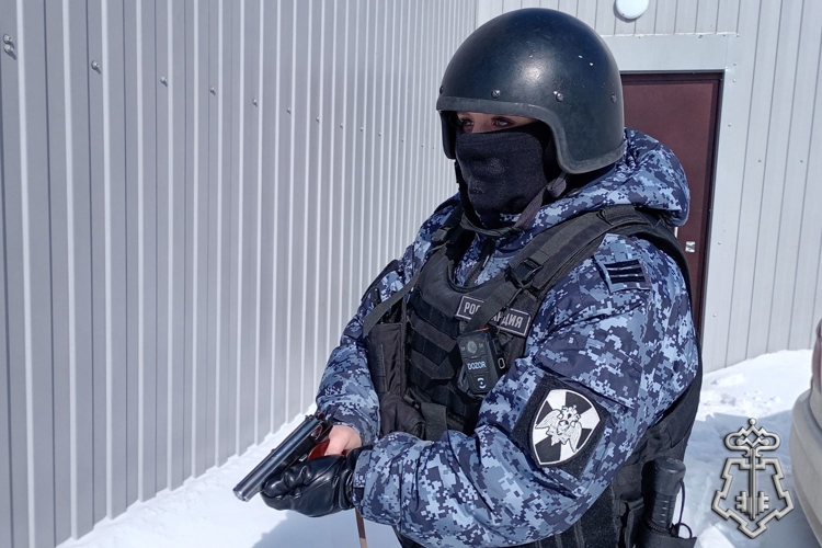 В Новосибирске состоялся конкурс профессионального мастерства среди групп задержания вневедомственной охраны Росгвардии