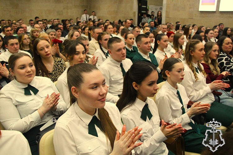 Начальник Управления вневедомственной охраны принял участие в церемонии вручения дипломов выпускникам техникума имени А.Н. Косыгина