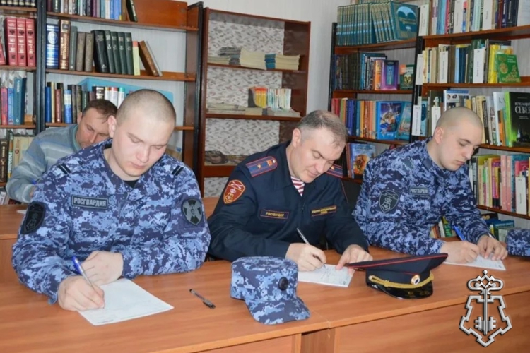 В Черепаново сотрудники вневедомственной охраны Росгвардии присоединились ко всероссийской акции «Тотальный диктант»
