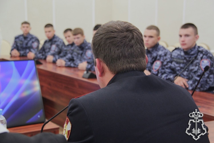 В Новосибирском кооперативном техникуме имени А.Н. Косыгина набрана первая профильная группа вневедомственной охраны Росгвардии