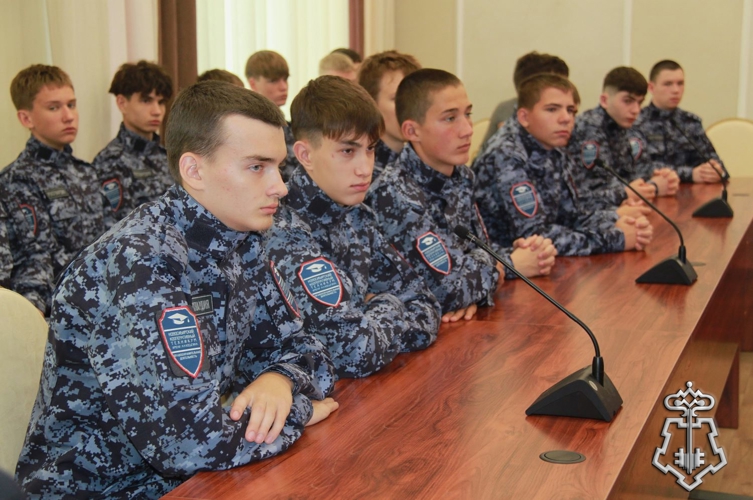 В Новосибирском кооперативном техникуме имени А.Н. Косыгина набрана первая профильная группа вневедомственной охраны Росгвардии