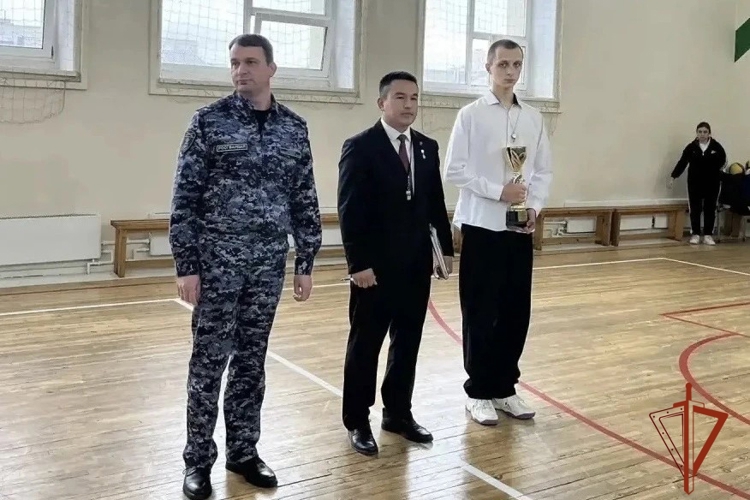 В Новосибирске состоялся турнир по волейболу среди подразделений вневедомственной охраны Росгвардии