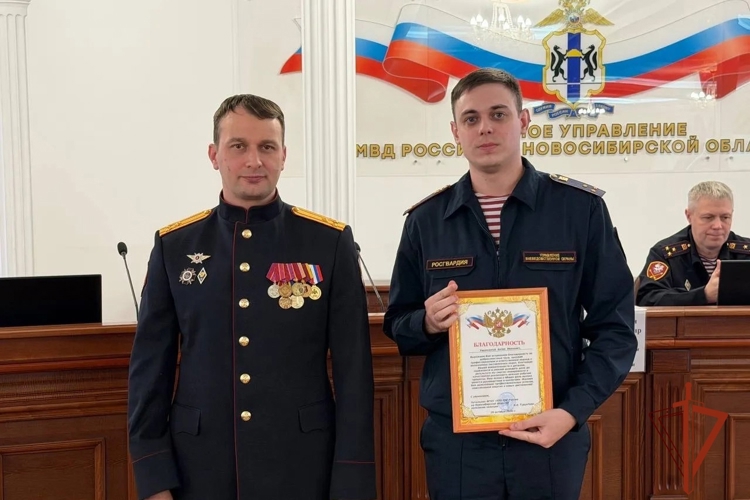 В подразделениях вневедомственной охраны Росгвардии по Новосибирской области состоялись мероприятия, посвященные дню образования службы